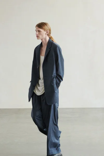 Look 37